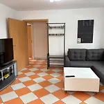Vintage Parkside Apartment Kassel