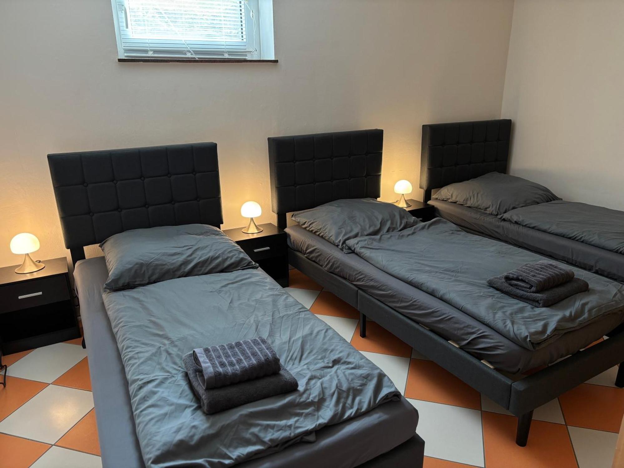 Vintage Parkside Apartment